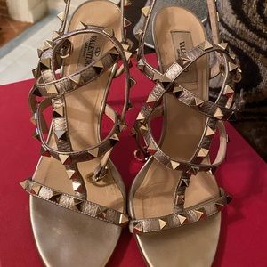 Valentino rockstud heels!!